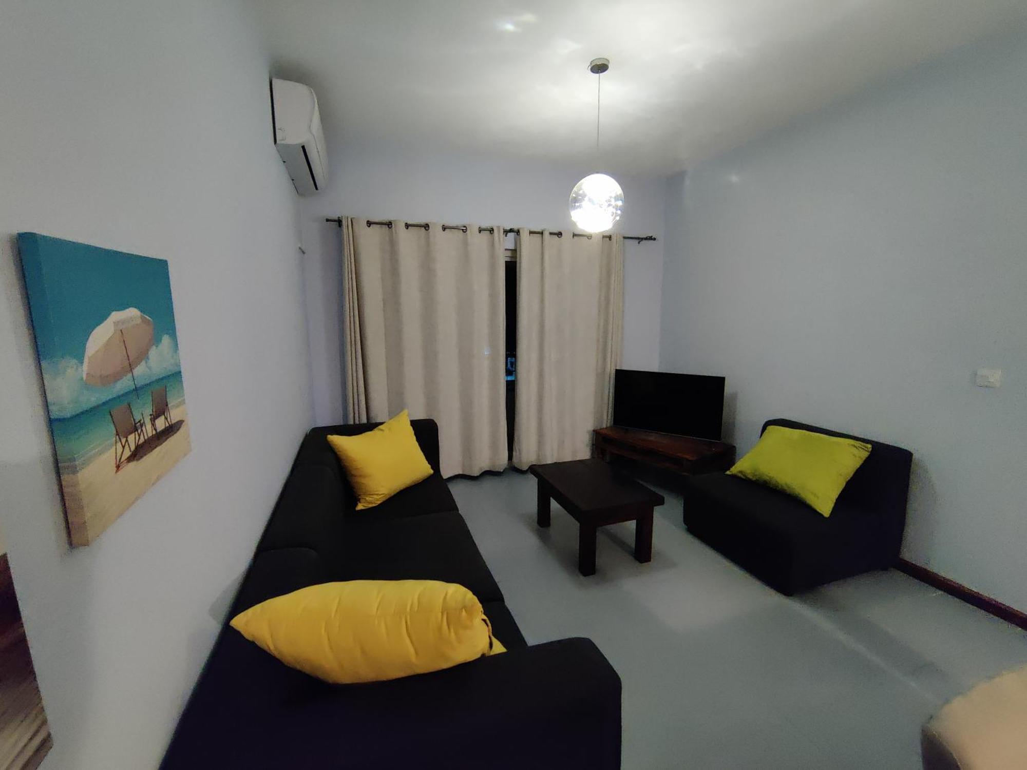 Ashiana Oceanside Apartment Flic-en-Flacq Екстериор снимка
